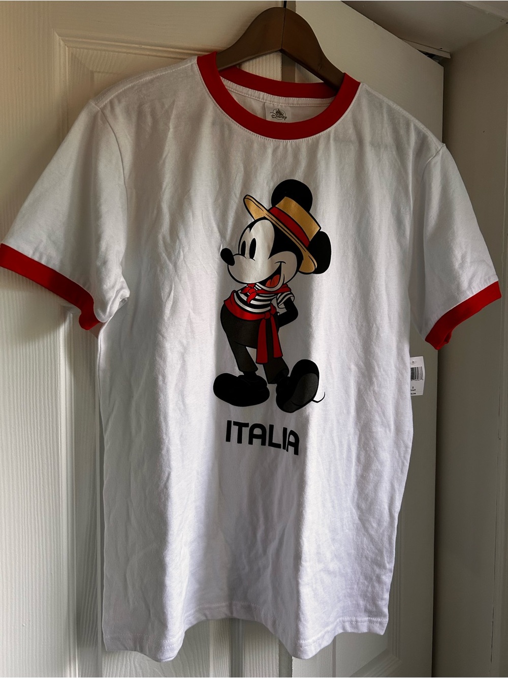 Disney Epcot Italy tee NWT
